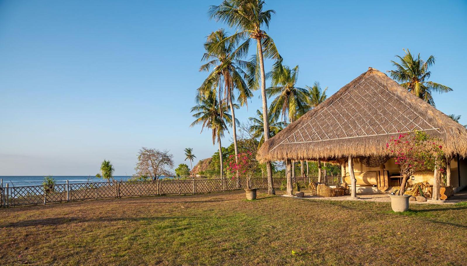 Bleu Mathis Hotel Gili Asahan