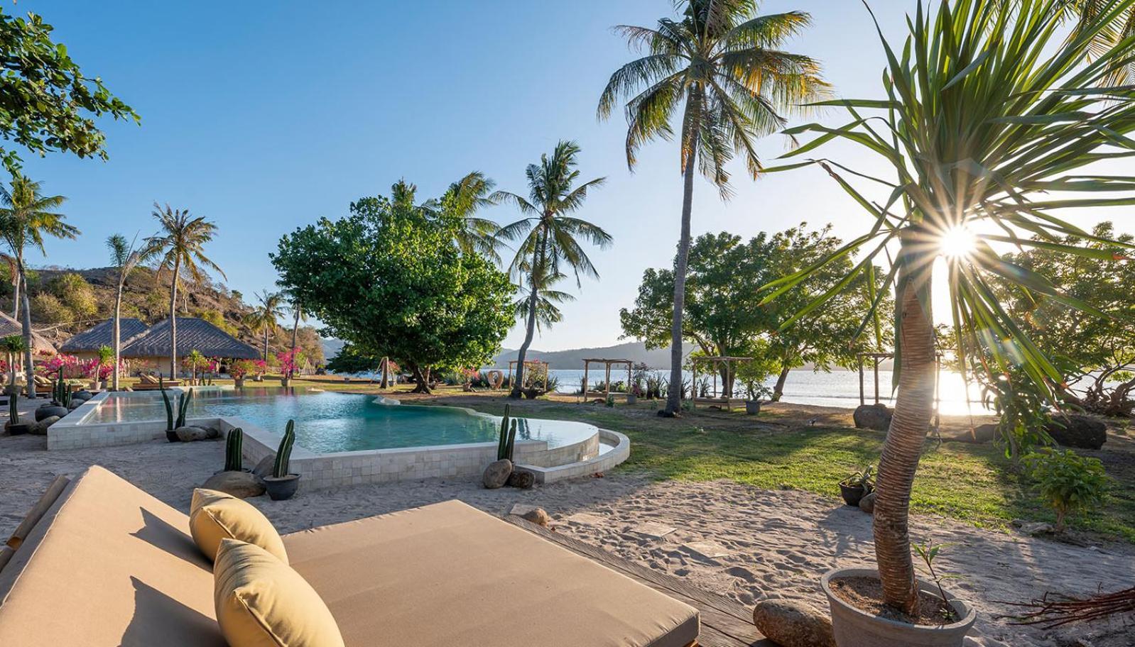 Bleu Mathis Gili Asahan